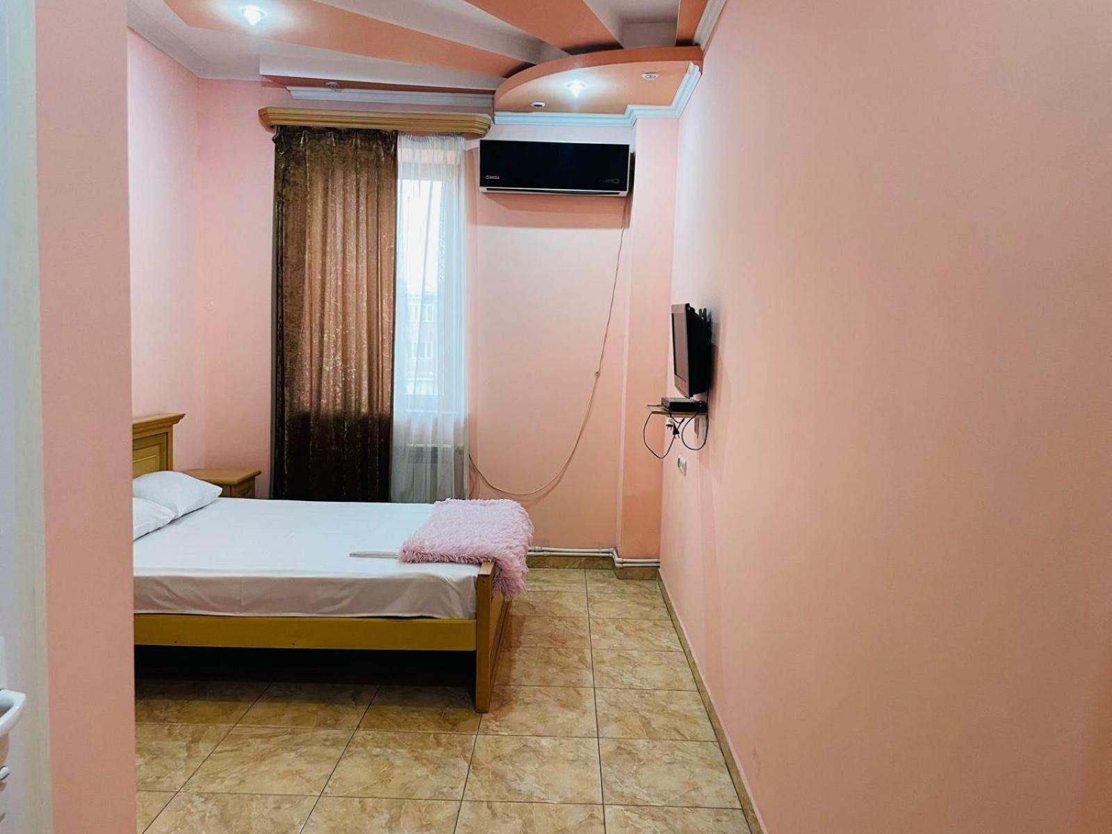Aero Hotel Tour Armenia P'arak'ar Esterno foto